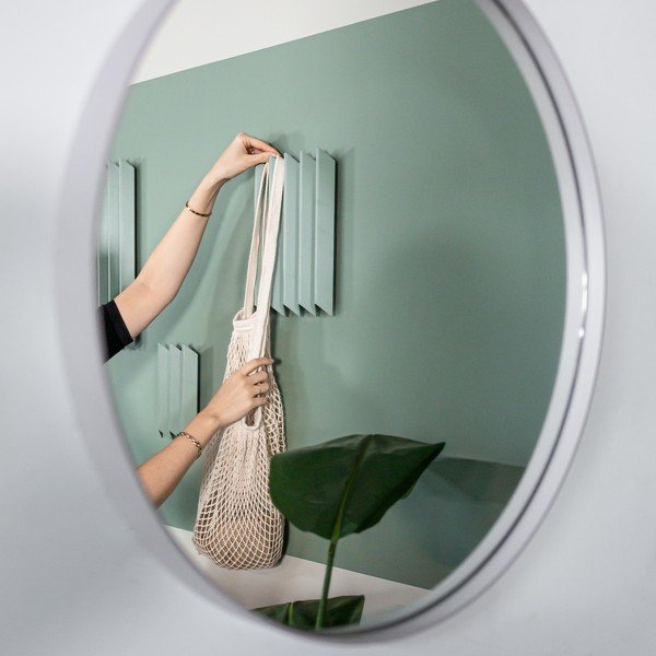 Cuier de perete verde prăfuit din metal 21 cm Sensu – Spinder Design-image-4