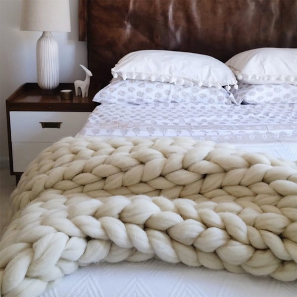 Pătură din lână merino tricotată  manual Concepttual Chunky, 125 x 130 cm, bej