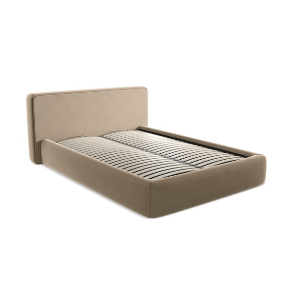 Pat matrimonial maro deschis tapițat cu spațiu de depozitare cu somieră 160x200 cm Kiana – Makamii