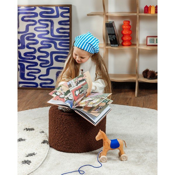 Puf pentru copii maro închis cu tapițerie din țesătură bouclé Warm Hazel – Wigiwama-image-4