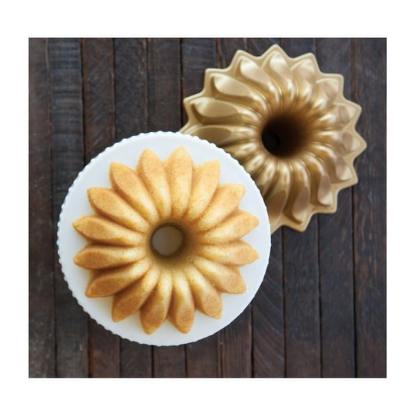 Formă pentru chec bundt / guguluf Nordic Ware Lotus, 1,2 l, auriu-image-3