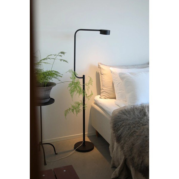 Lampadar negru LED cu intensitate reglabilă cu abajur din metal (înălțime 130 cm) Hugo – Markslöjd-image-1