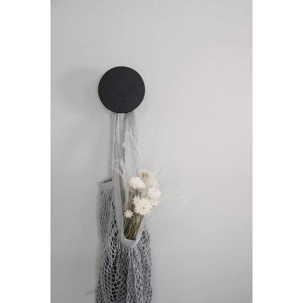 Cârlig negru de montat pe perete din lemn de stejar Milford – Rowico-image-1