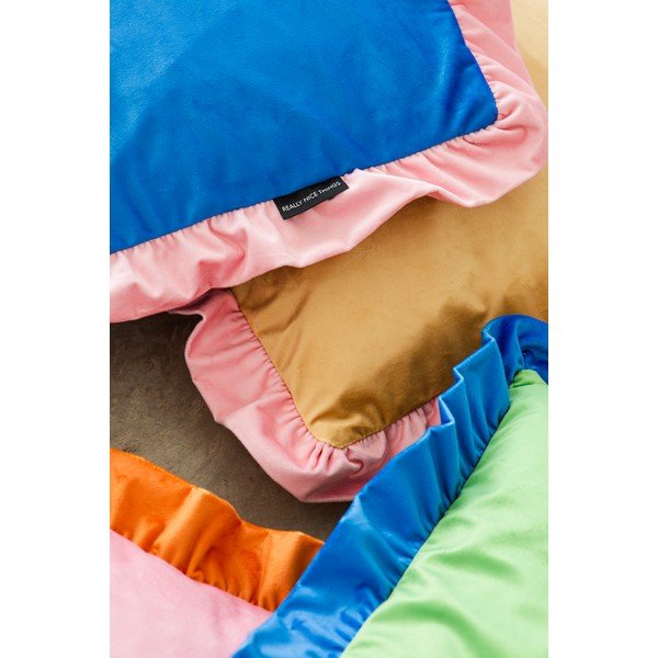 Pernă decorativă din catifea 55x55 cm – Really Nice Things-image-2