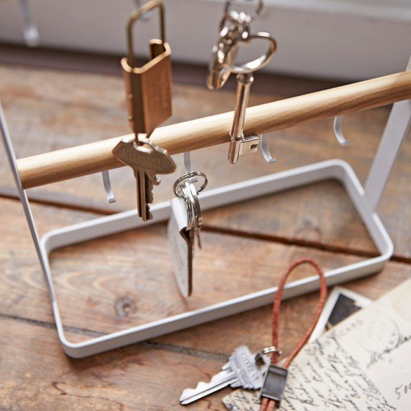 Cuier pentru chei cu detalii din lemn de fag YAMAZAKI Tosca, alb-image-2