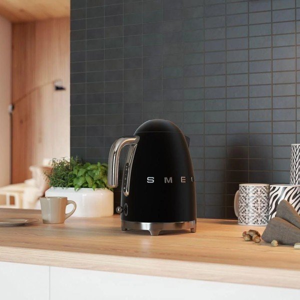 Ceainic electric negru din oțel inoxidabil 1,7 l Retro Style – SMEG-image-3
