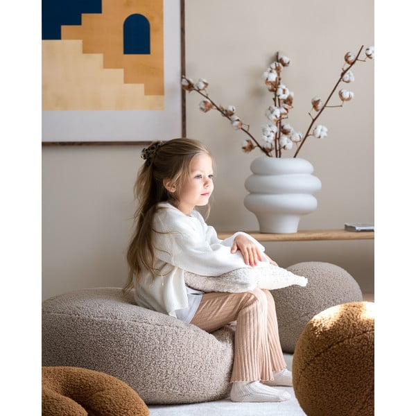 Fotoliu puf pentru copii maro deschis cu tapițerie din țesătură bouclé Round – Wigiwama-image-1