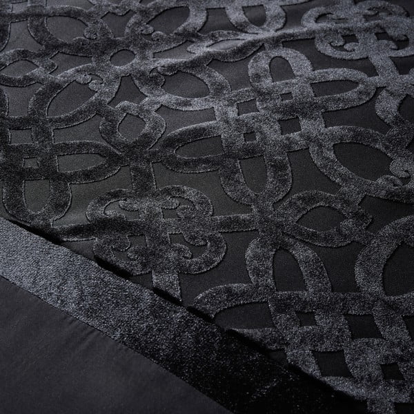 Lenjerie de pat neagră din catifea pentru pat dublu, extinsă 230x220 cm Lattice Cut – Catherine Lansfield-image-3