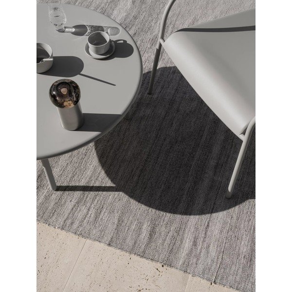 Covor de exterior gri din fibre reciclate 140x200 cm Kiva – Blomus-image-1