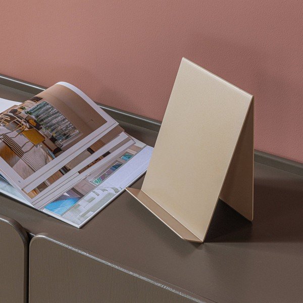 Suport pentru cartea de bucate/tabletă din metal Brook – WOOOD-image-1