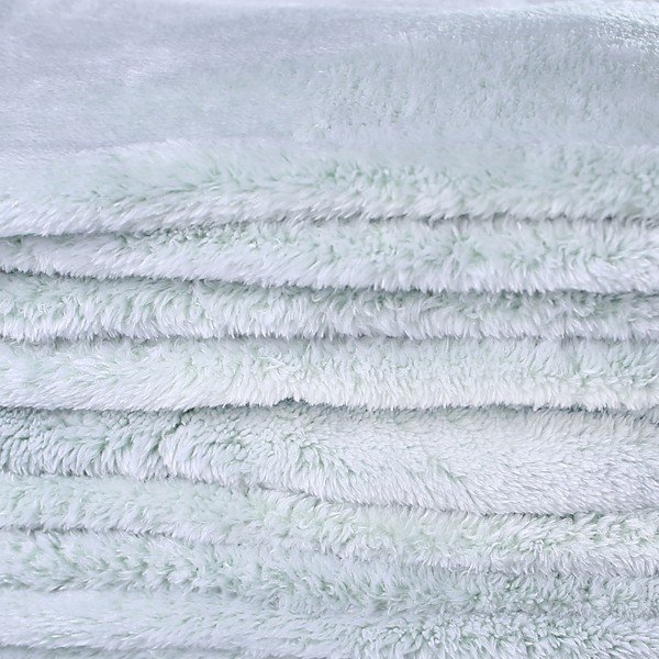 Pătură din microfibră DecoKing Fluff Peppermint, 170 x 210 cm, verde deschis-image-2