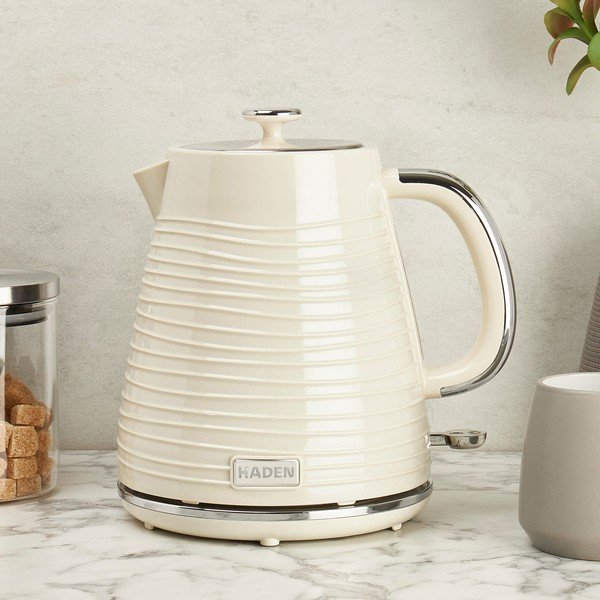 Ceainic electric crem din plastic 1,7 l Devon – Haden-image-1