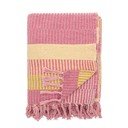 Pătură galbenă/roz din bumbac reciclat 130x160 cm Isnel – Bloomingville