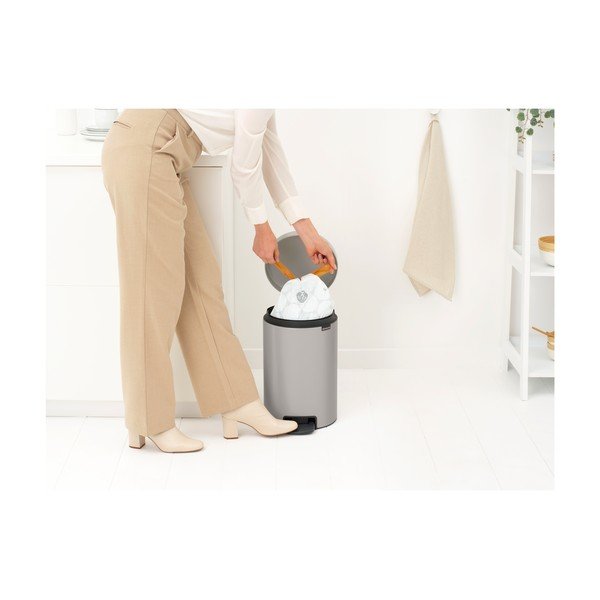 Coș de gunoi gri deschis cu pedală din oțel 12 l NewIcon – Brabantia-image-3