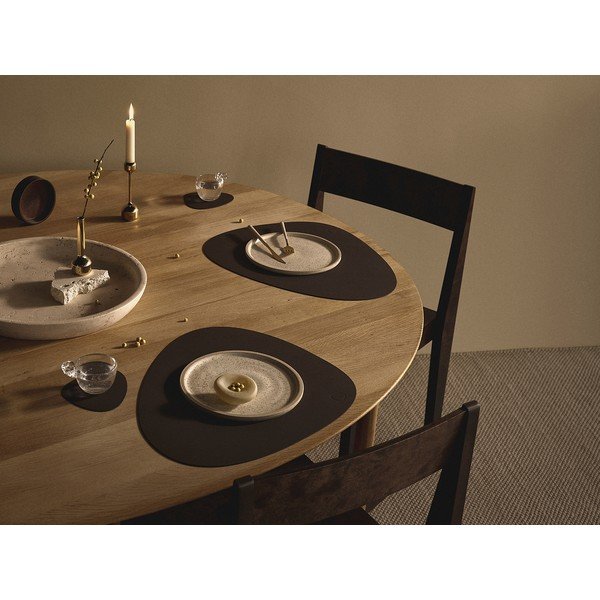 Suport pentru farfurii din piele ecologică 37x44 cm Curve L Nupo – LIND DNA-image-1