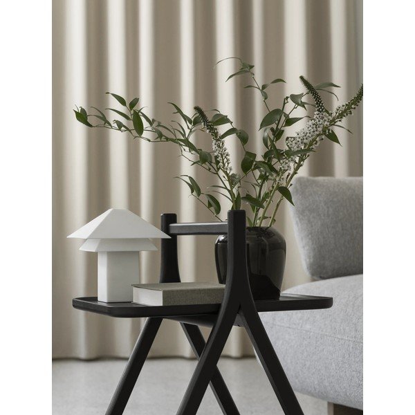 Veioză albă LED cu intensitate reglabilă cu abajur din metal (înălțime 33,5 cm) Sanaka – Blomus-image-2