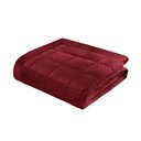 Cuvertură burgundy matlasată din catifea 220x220 cm Kingsley Matt Velvet – Catherine Lansfield