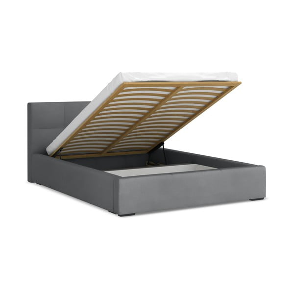 Pat matrimonial gri închis tapițat din catifea cu spațiu de depozitare cu somieră 140x200 cm Hiko – Makamii-image-1