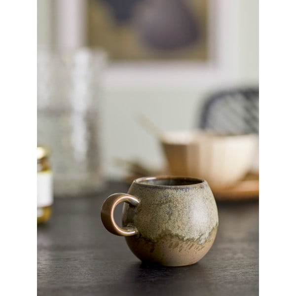 Cană maro din ceramică 280 ml Paula – Bloomingville-image-1