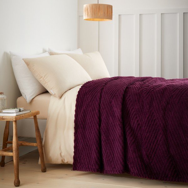 Cuvertură violetă 230x220 cm Heat Buddy Super Thermal – Catherine Lansfield-image-1