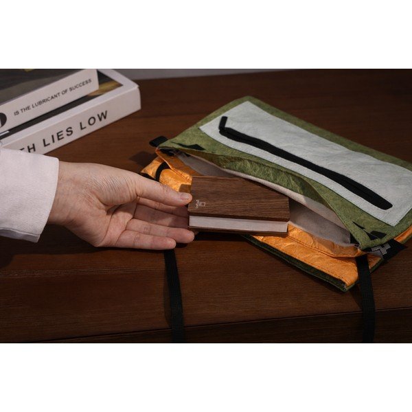 Decorațiune luminoasă neagră portabilă cu USB BookLight – Gingko-image-4