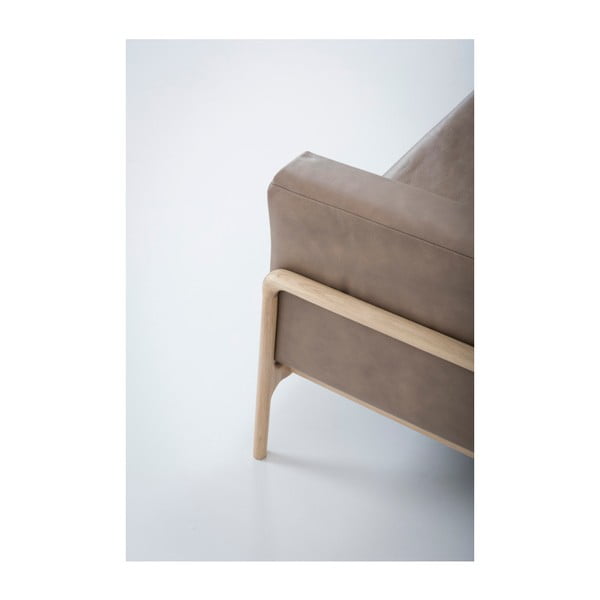 Canapea din piele bovină cu structură din lemn masiv de stejar Gazzda Fawn, 240 cm, maro deschis-image-2