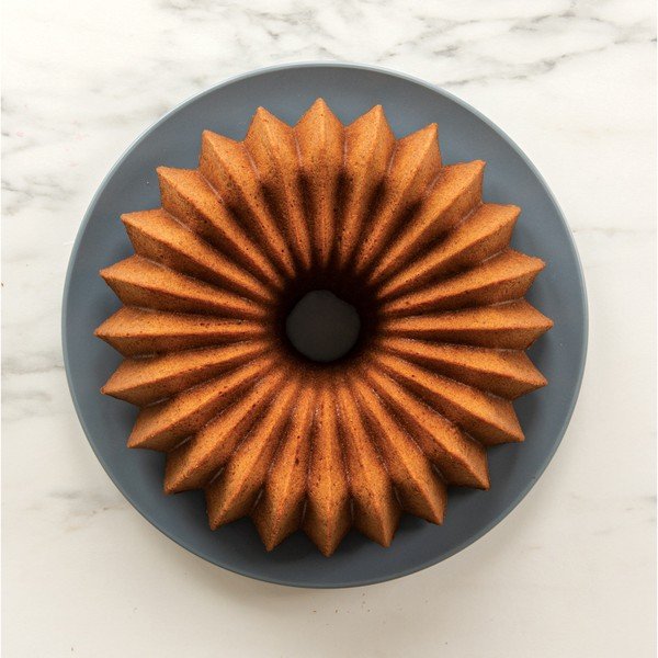 Formă pentru chec bundt / guguluf Nordic Ware Brilliance, 2,4 l, auriu-image-1