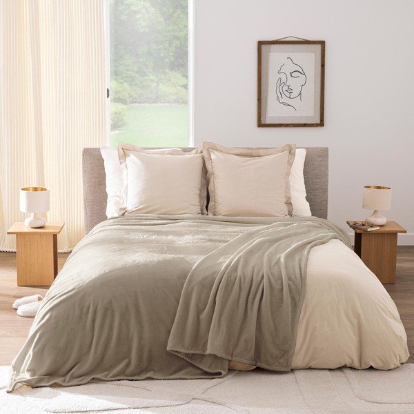 Pătură taupe din microflanel 220x240 cm Flanou – douceur d'intérieur-image-1