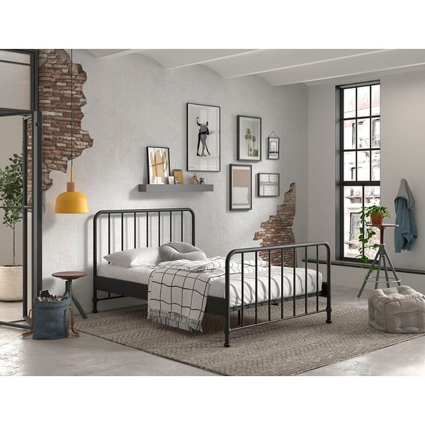 Pat single negru din metal cu somieră 140x200 cm BRONXX – Vipack-image-1