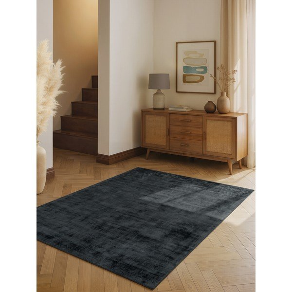 Covor negru țesut manual din viscoză 80x150 cm Noemi – Vikosa-image-1