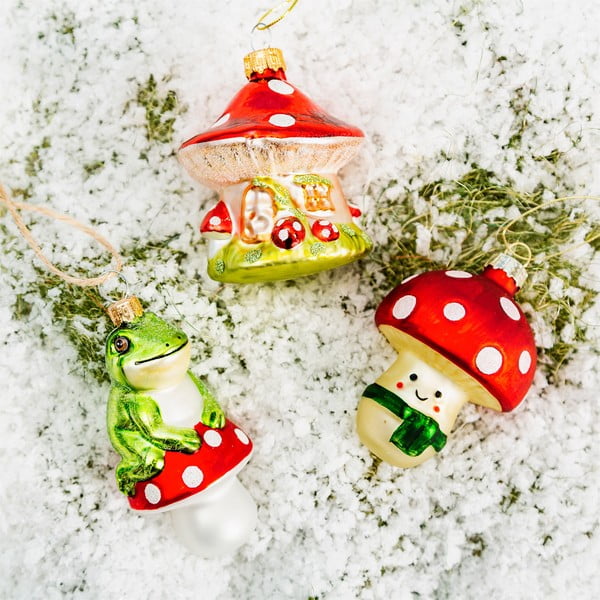 Ornament de Crăciun lucrat manual din sticlă ø 6 cm Mushroom House – Sass & Belle-image-1