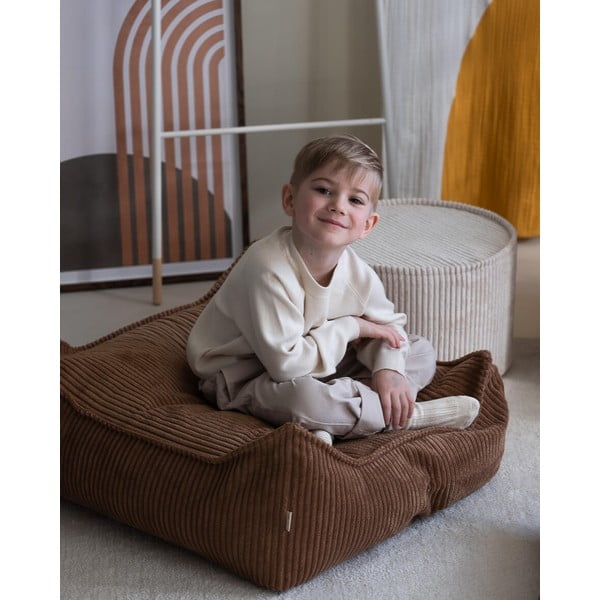 Fotoliu puf pentru copii maro cu tapițerie din catifea reiată Square – Wigiwama-image-2