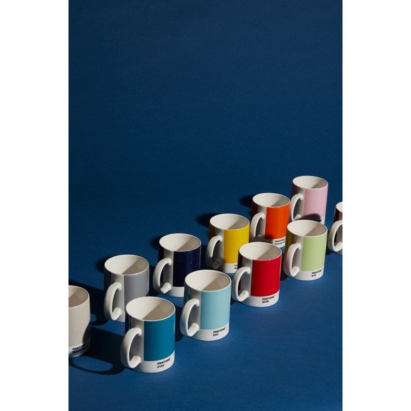 Cană roșie din porțelan 375 ml Red 2035 – Pantone-image-1