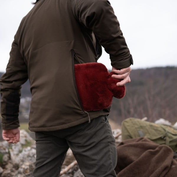 Termofor roșu din micropluș/cocolino 1,8 l Classic – Hugo Frosch-image-1