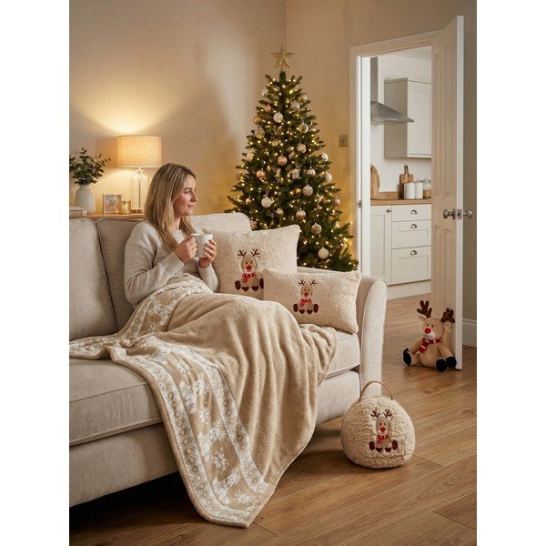 Pătură bej din flanelă 130x160 cm  cu model de Crăciun XMAS – Tiseco Home Studio-image-2
