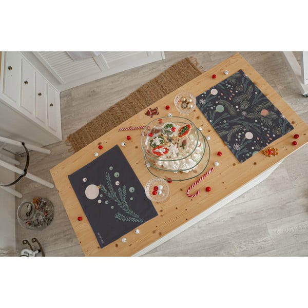 Suport pentru farfurii 2 buc. din material textil 35x45 cm  cu model de Crăciun Christmas Deco – Butter Kings-image-1