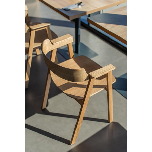 Scaun de dining în culoare naturală cu cotiere din lemn de stejar Flip – Gazzda-image-2