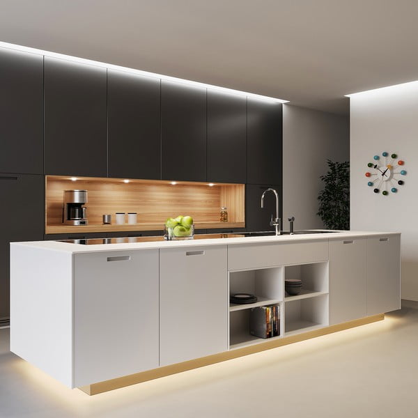 Bandă LED neagră 500 cm Chip – Reality-image-2