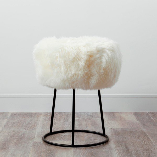 Taburet cu tapițerie din blană de oaie Native Natural, ⌀ 36 cm, alb-image-1