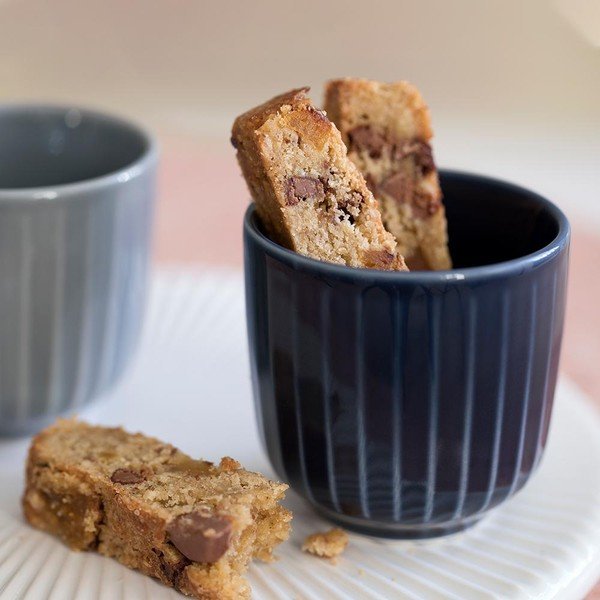 Cană din porțelan Kähler Design Hammershoi, 330 ml, albastru închis-image-2