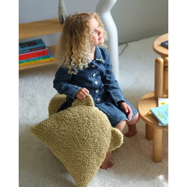 Pernă decorativă pentru copii verde cu tapițerie din țesătură bouclé Bear – Wigiwama-image-1