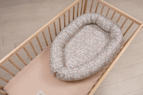 Cuib pentru bebeluș bej Apricot – Malomi Kids-image-1