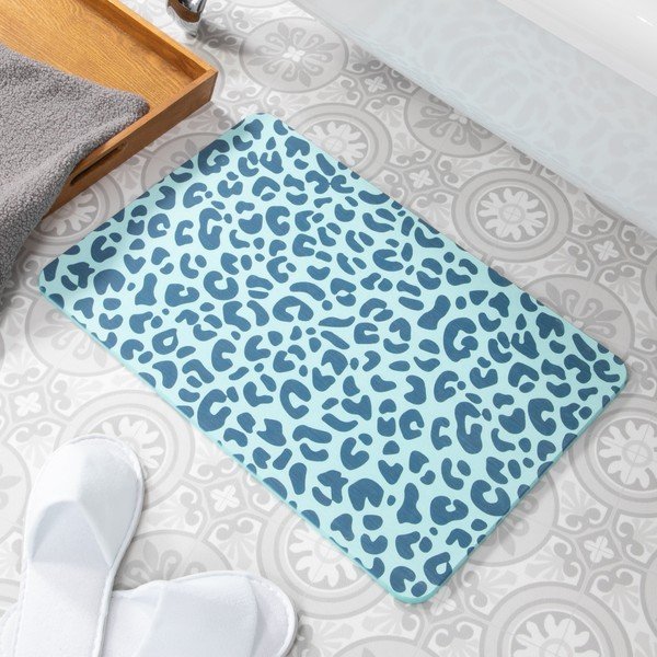 Covoraș de baie albastru deschis 39x60 cm Leopard – Artsy Doormats-image-1
