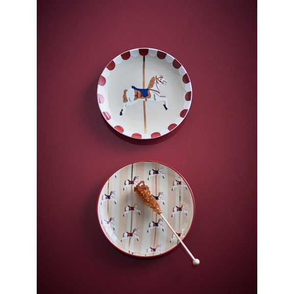 Farfurii crem 2 buc. pentru desert  din gresie ø 16 cm  cu model de Crăciun Merry-go-round – Bloomingville-image-2