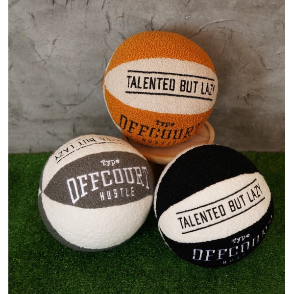 Pernă decorativă din material bouclé ø 25 cm Basketball – Mioli Decor-image-3