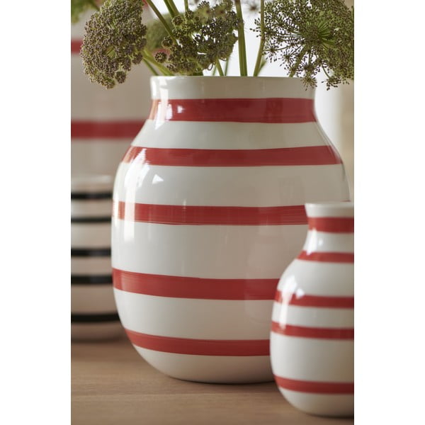 Vază din ceramică cu dungi Kähler Design Omaggio, înălțime 20,5 cm, alb-roșu-image-3