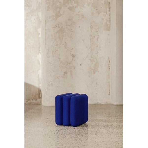 Puf albastru cu tapițerie din lână Radd – noo.ma-image-1