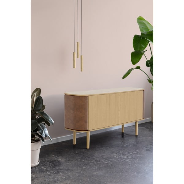 Comodă în culoare naturală/maro deschis joasă cu aspect de lemn de stejar 150x75 cm Treasures – UMAGE-image-1