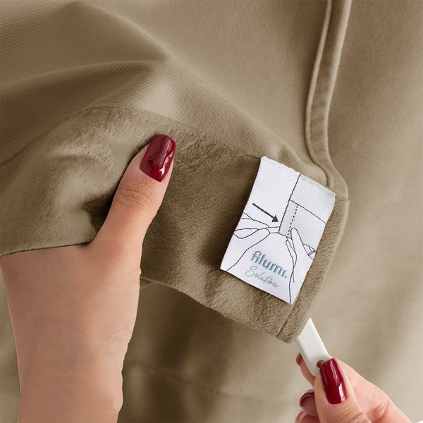 Draperie bej dimout (semi-opacă) din catifea 400x225 cm Velto – Filumi-image-4