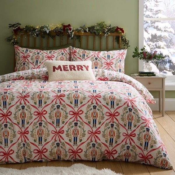 Lenjerie de pat în culoare naturală pentru pat de o persoană 135x200 cm Christmas Nutcracker Bows – Catherine Lansfield-image-3